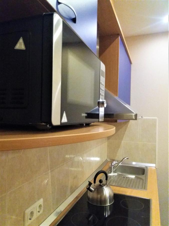 Apartaments Near Svyturio Arena クライペダ エクステリア 写真