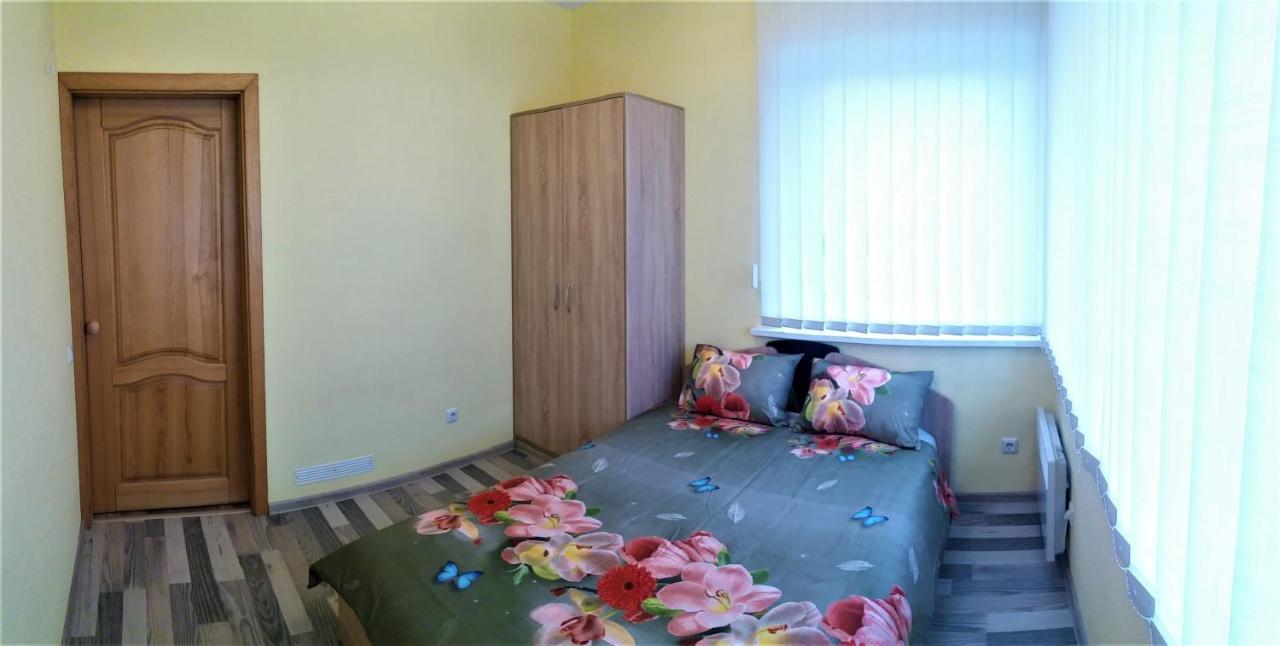 Apartaments Near Svyturio Arena クライペダ エクステリア 写真